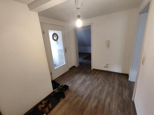 Foto - Helle 3,5 Zimmer-DG mit Einbauküche