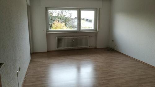 Foto - 2- Zimmer Whg. Küche Tageslichtbad, KE, kl. Wohneinheit