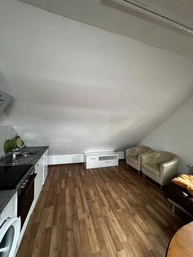 Foto - Charmante 2,5-Zimmer-Dachgeschosswohnung – ideal für eine Einzelp