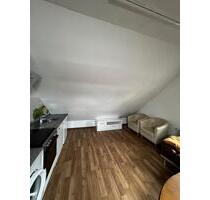 Charmante 2,5-Zimmer-Dachgeschosswohnung – ideal für eine Einzelp - Höpfingen