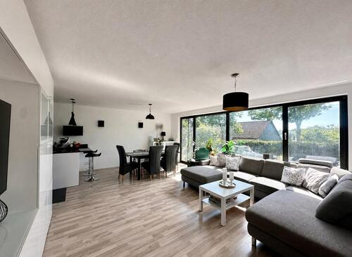 Foto - Provisionsfrei: freistehendes Split-Level-Haus - modernisiert