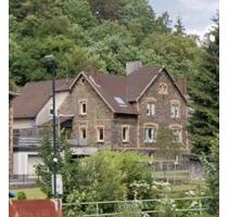 Neu renovierte Doppelhaushälfte in Bärenstein (Werdohl) ab April