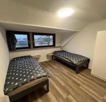 6 Zi -Wohnung WG und Monteur geeignet - Bremen Hemelingen