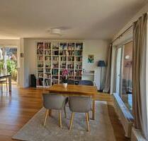 Schönes, lichtdurchflutetes Einfamilienhaus mit Garten und Garage - Heide