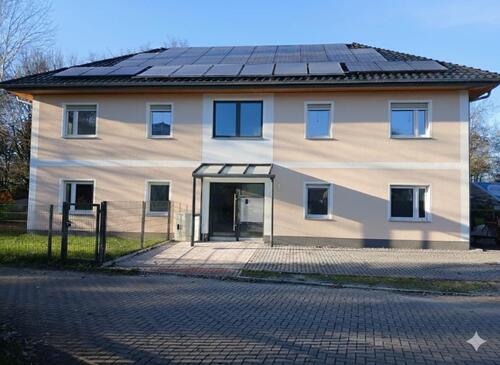 Foto - Attraktive 3-Zimmer-Wohnung mit Wintergarten, Terrasse und Garten