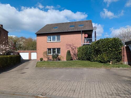 Foto - Großzügiges 3 - Familien Haus von Privat