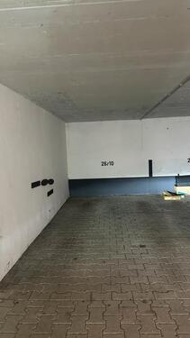 Foto - Tiefgaragenstellplatz - 130,00 EUR Miete,