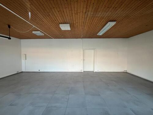 Foto - Gewerbefläche in Stuttgart-Heumaden zu vermieten - ab sofort !