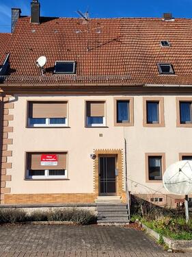 Foto - Reihen- Einfamilien-Mittelhaus mit Hof