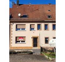 Reihen- Einfamilien-Mittelhaus mit Hof - Rammelsbach