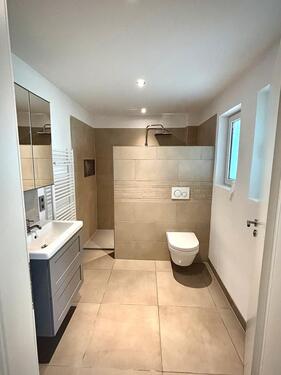 Foto - Schöne 3- Zimmer- Wohnung mit Wintergarten,Terrasse und Garten