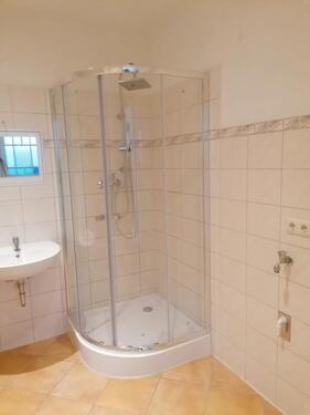 Foto - 3 Raum Zimmer Wohnung 2.OG Dusche+Wanne Balkon