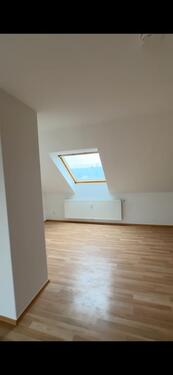 Foto - 3.5 Zimmer Dachgeschoßwohnung zur Miete in Duisburg