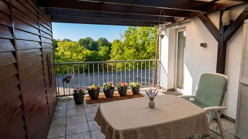 Foto - Provisionsfrei: Großzügige zweistöckige Wohnung mit Dachterrasse