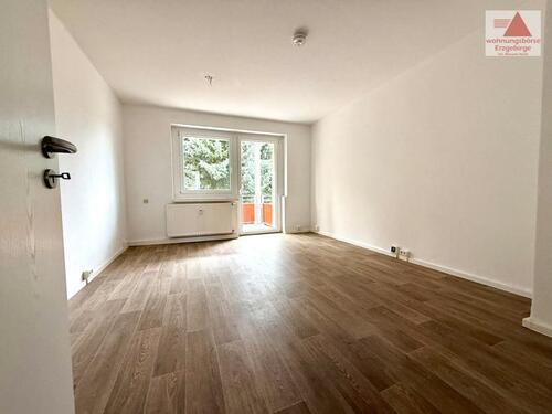Foto - Sanierte 3-Raum-Balkonwohnung in ruhiger, sonniger Lage - Thum im Erzgebirge!!!