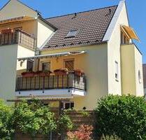 Helle 4-Zimmer-Wohnung in NiederkasselRheinnähe