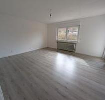 Erstbezug: Sanierte 104 m² mit Sonnen-Balkon & 3 Zimmern - Eberbach