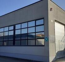 Individuelle LagerProduktionshalle mit Büro - Regensburg Gallingkofen
