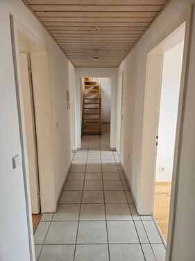 Foto - 3,5 Zimmerwohnung - 880,00&nbsp;EUR Kaltmiete, ca.&nbsp; 105,00&nbsp;m&sup2;