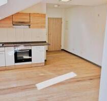 Frisch renovierte 3-Zimmer-Dachgeschosswohnung in ruhiger Lage von Reislingen – sofort bezugsfrei - Wolfsburg Almke