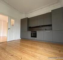 Liebevoll sanierte Villa mit Dielen, Stuck, Balkon und hochwertiger EBK - frei ab 01.07.25 - Dresden Klotzsche