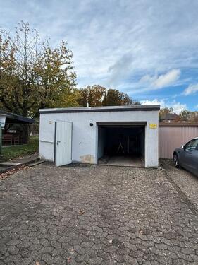 Foto - Garagen mit Büro - Strom, Wasser mit Kamin. Internet möglich.