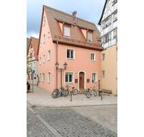 Haushälfte Zweifamilienhaus in Hersbruck kernsaniert