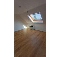 Freies 1-Zimmer-Appartement mit Gemeinschaftsbad - Hannover Herrenhausen-Stöcken