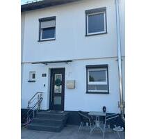 Modernisiertes Raumwunder in Esslingen - Einziehen und Wohlfühlen - Esslingen am Neckar Pliensauvorstadt