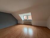 Foto - Dachgeschosswohnung in Braunschweig-Lehndorf zu vermieten!