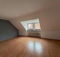 Dachgeschosswohnung in Braunschweig-Lehndorf zu vermieten!