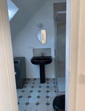 Foto - 1.5 Zimmer Dachgeschoßwohnung zur Miete in Köln