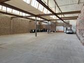 Foto - AbstellplatzSchrauberplatz in großer Halle - Wohnmobil, Lager