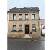 6 Zimmer Reihenendhaus mit Garage und Scheune - Staudernheim