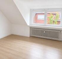 2-Zimmer-Dachgeschosswohnung in Würselen-frisch renoviert