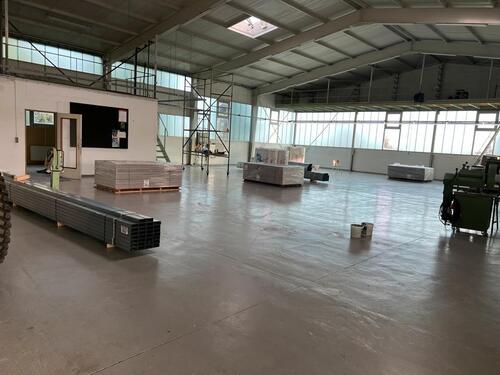 Foto - IndustrieGewerbehalle zu vermieten