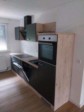 Foto - Schöne, ruhige, komplett renovierte, helle 2 Zimmer- Wohnung