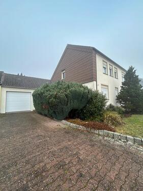 Foto - Charmante 3-Zimmer Obergeschosswohnunggroß. GartenGarage