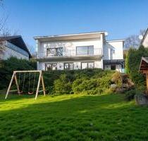 Idyllisches, am Hang gelegenes EFH mit traumhaftem Ausblick - Bad Münstereifel Idyllisches, am Hang gelegenes EFH mit traumhaftem Ausblick - Bad Münstereifel