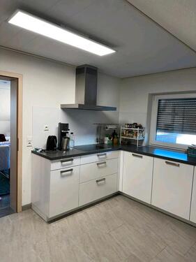 Foto - 4,5 Zlmmmer Wohnung - 1.400,00&nbsp;EUR Kaltmiete, ca.&nbsp; 135,00&nbsp;m&sup2;