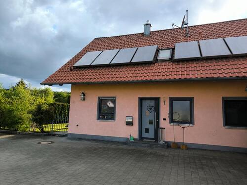 Foto - teilautarkes EFH mit neuer Luxusküche und Pool