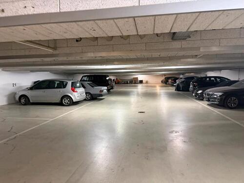 Foto - Tiefgaragenstellplatz in Stuttgart zu Vermieten