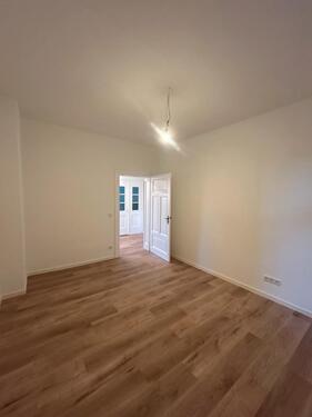 Foto - Erstbezug nach Sanierung: Stilvolle Altbauwohnung zum Wohlfühlen