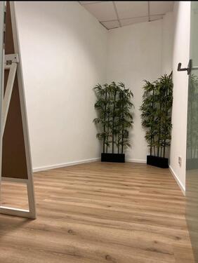 Foto - Kosmetikraum in Friseur- & Beautycenter in Stuttgart