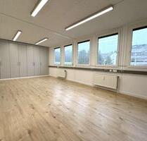 Frisch sanierte Büro- oder Praxisfläche mit flexiblen Erweiterungsoptionen. - Friedrichsdorf