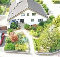freistehendes EFH mit Garage und separater Einliegerwohnung - Niedernhausen