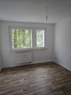 Foto - Frisch renovierte 4 -Raumwohnung mit Balkon + Aufzug + Tageslichtbad