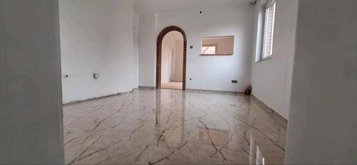 Foto - Erdgeschosswohnung eines Zweifamilienhauses