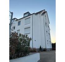 Sehr schöne 4-Zimmer Maisonette-Wohnung in Monheim-Baumberg - Monheim am Rhein