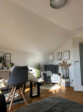 Foto - DG Wohnung ab 01.01.26 zu vermieten